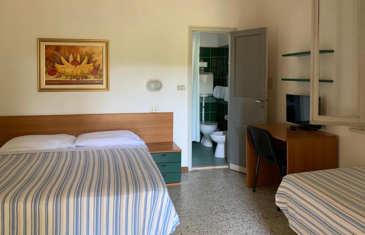 Hotel Garni Picnic Riccione Kültér fotó