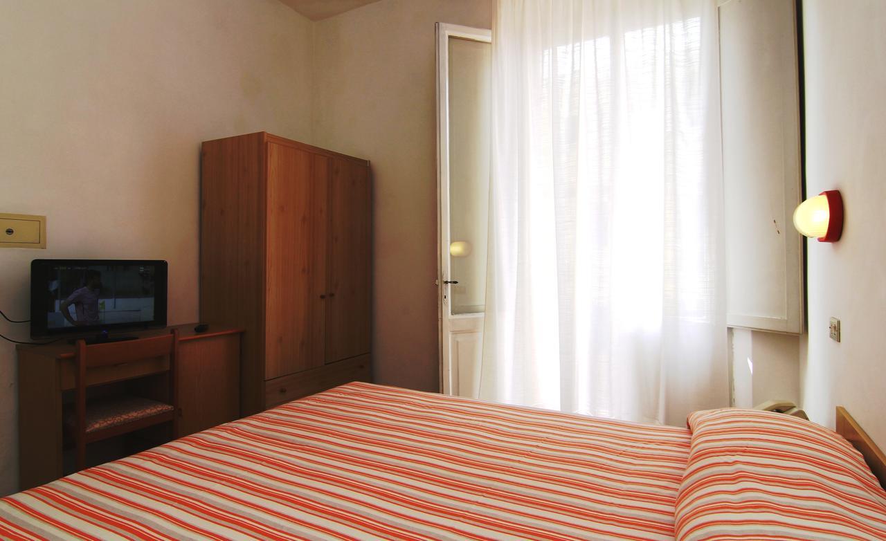 Hotel Garni Picnic Riccione Szoba fotó