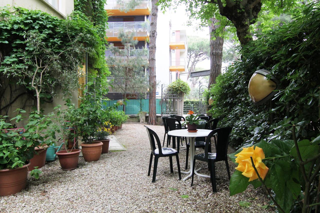 Hotel Garni Picnic Riccione Kültér fotó