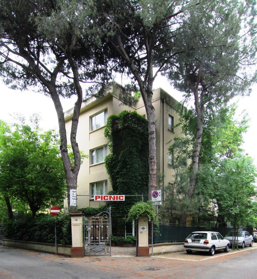 Hotel Garni Picnic Riccione Kültér fotó