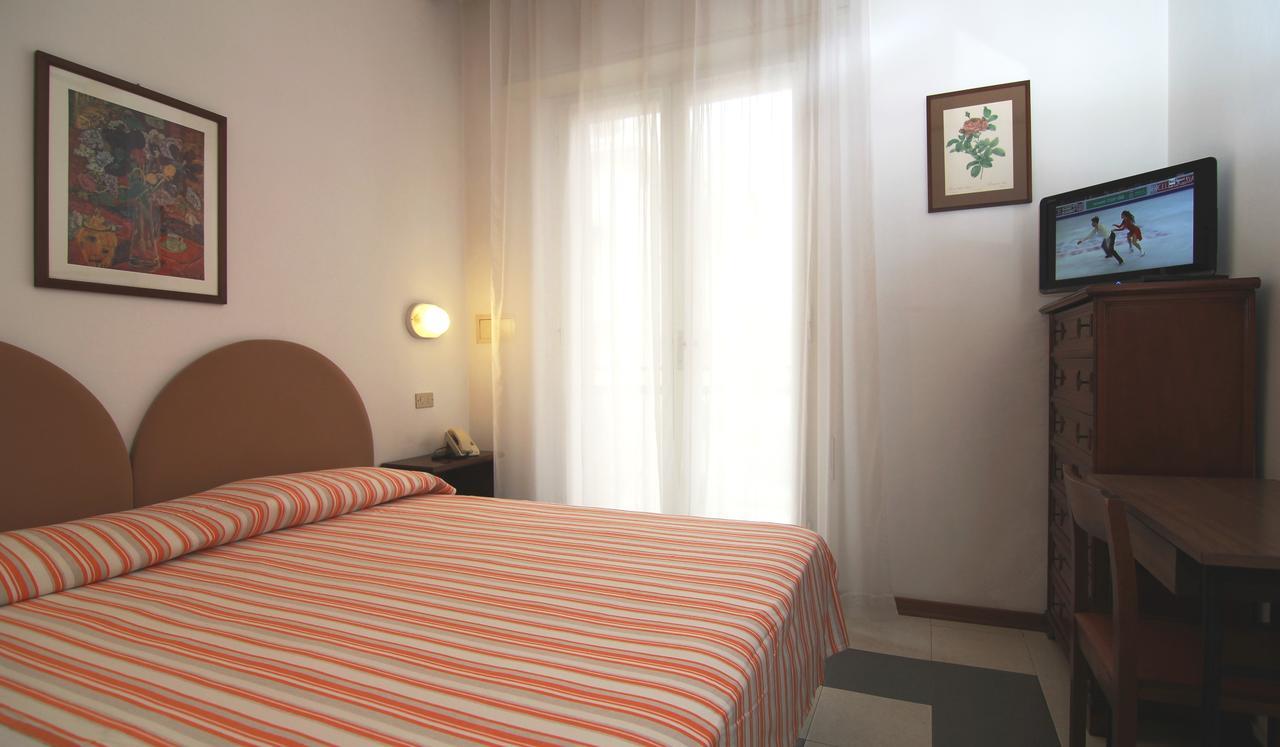 Hotel Garni Picnic Riccione Kültér fotó