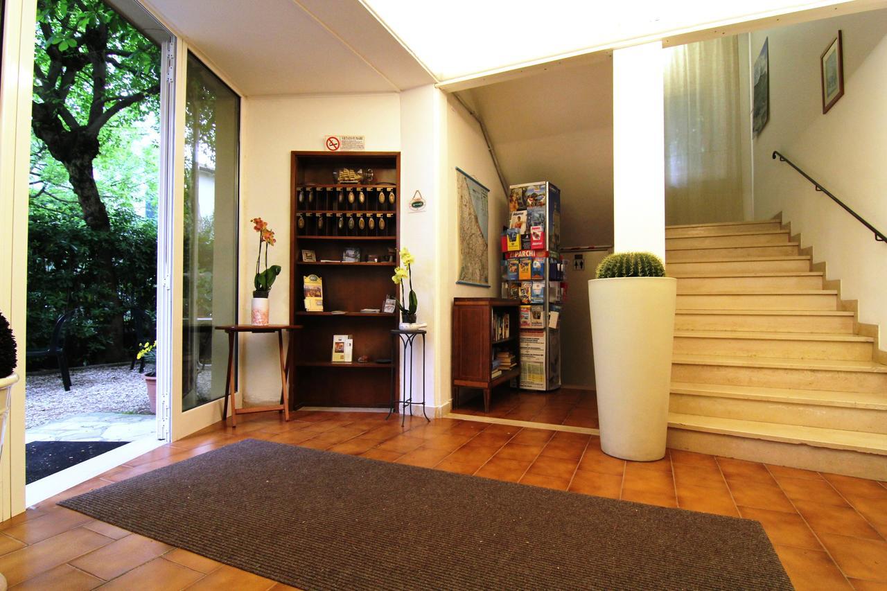 Hotel Garni Picnic Riccione Kültér fotó