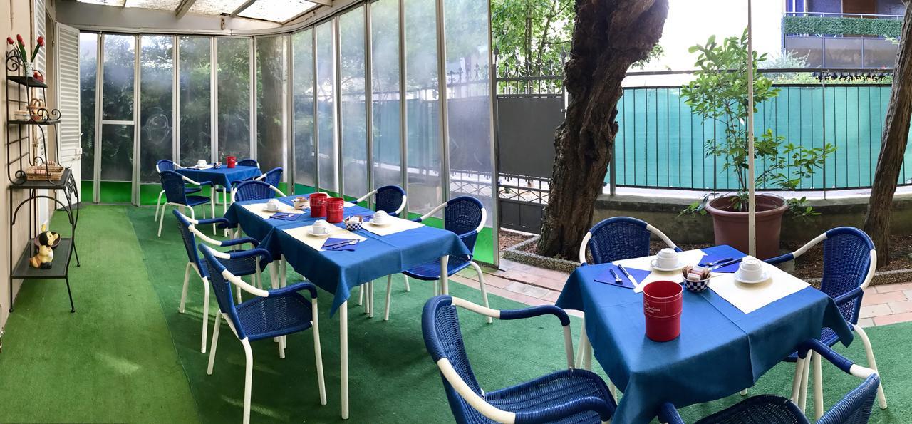Hotel Garni Picnic Riccione Kültér fotó