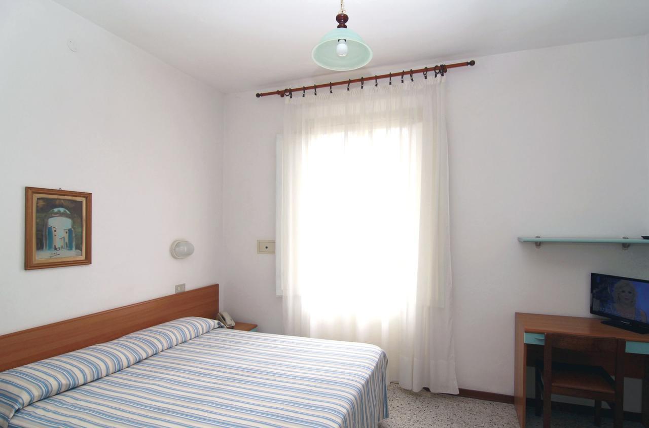 Hotel Garni Picnic Riccione Kültér fotó