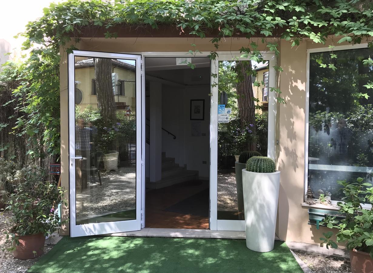 Hotel Garni Picnic Riccione Kültér fotó