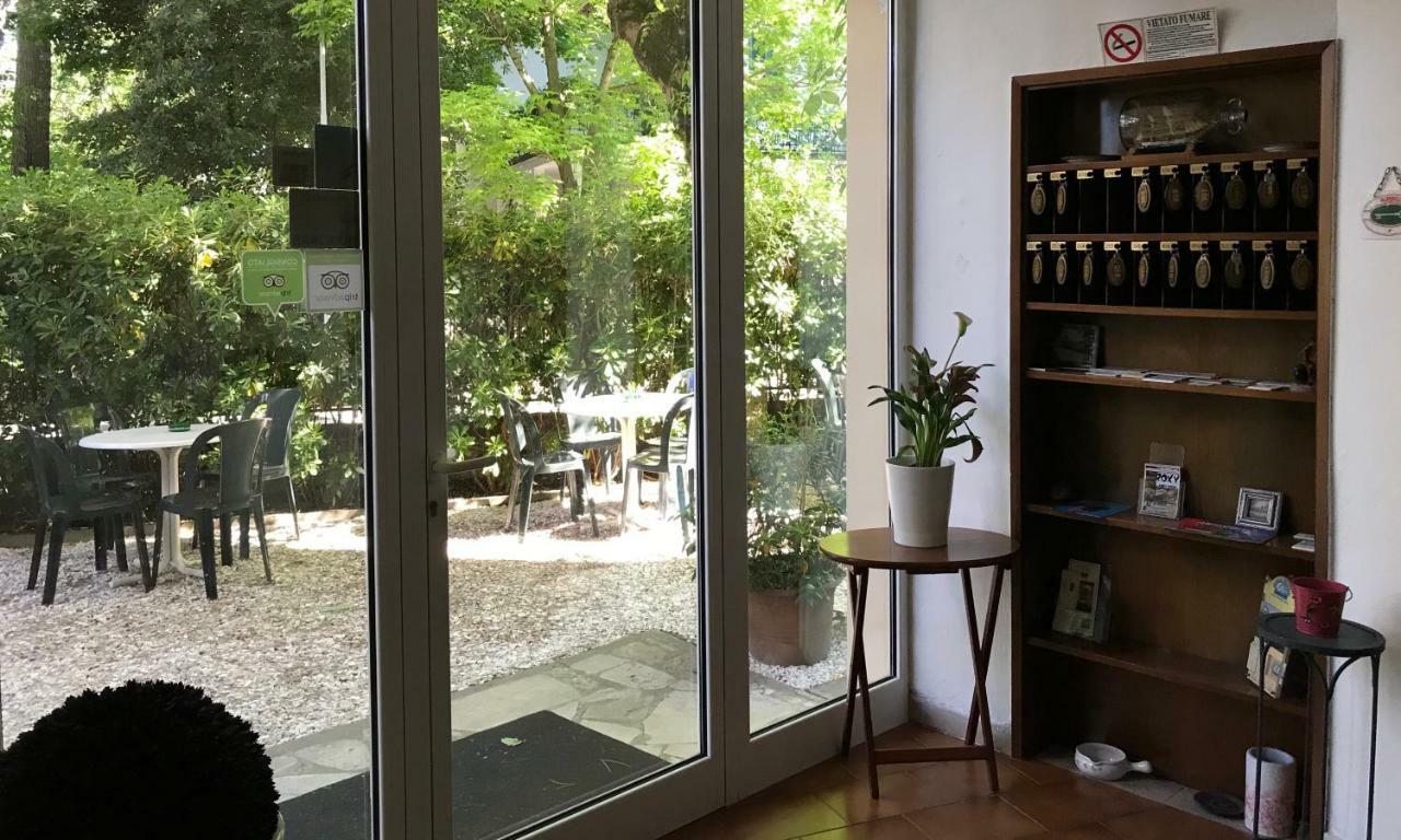 Hotel Garni Picnic Riccione Kültér fotó